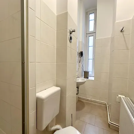 Fairapart 5 Rooms, 2 Baths, 120sq M Prenzlauer Berg *