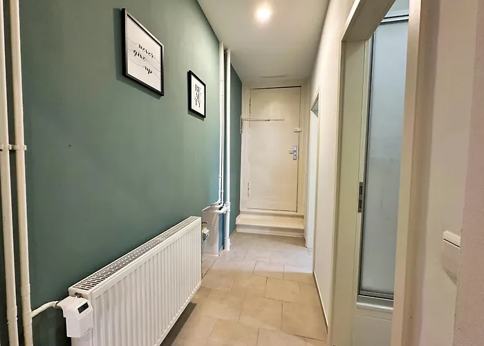 Fairapart 5 Rooms, 2 Baths, 120sq M Prenzlauer Berg Lägenhet Berlin